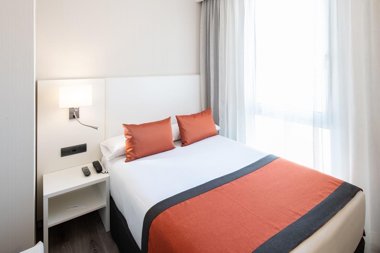 Hotel Catalonia Bristol à Sant Andreu de la Barca Extérieur photo