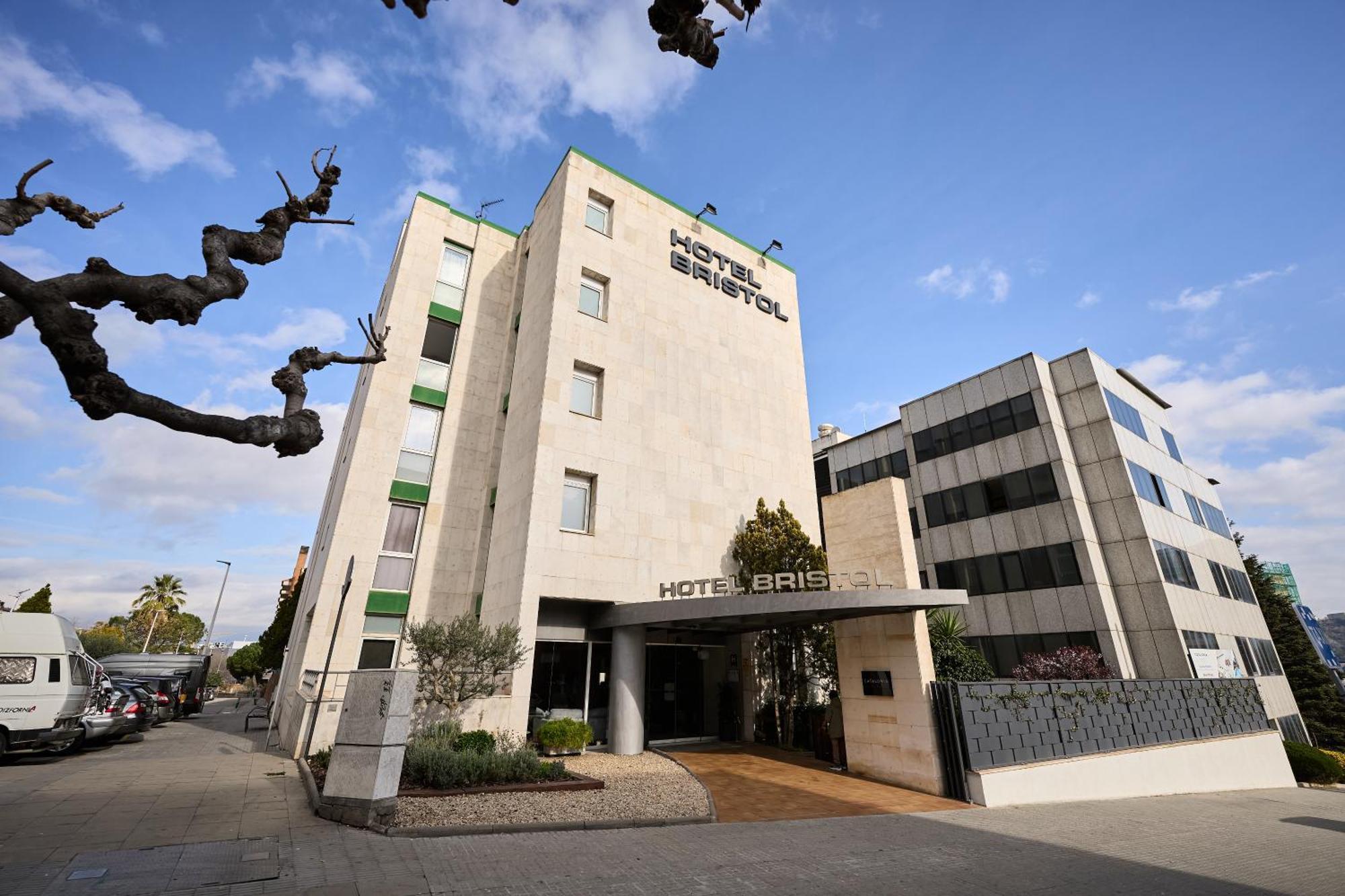 Hotel Catalonia Bristol à Sant Andreu de la Barca Extérieur photo