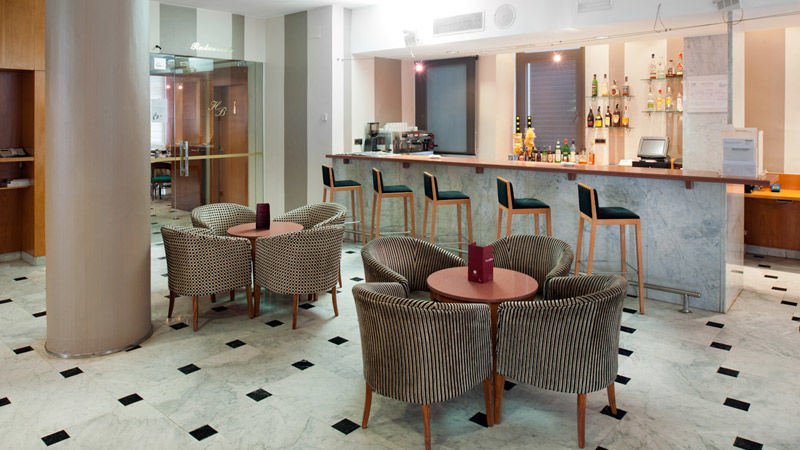 Hotel Catalonia Bristol à Sant Andreu de la Barca Extérieur photo