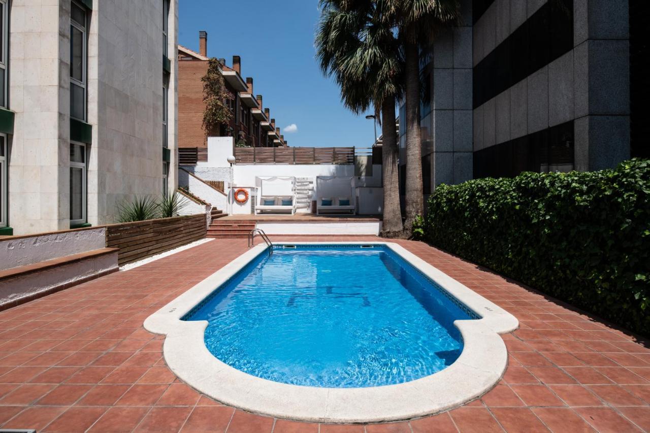 Hotel Catalonia Bristol à Sant Andreu de la Barca Extérieur photo
